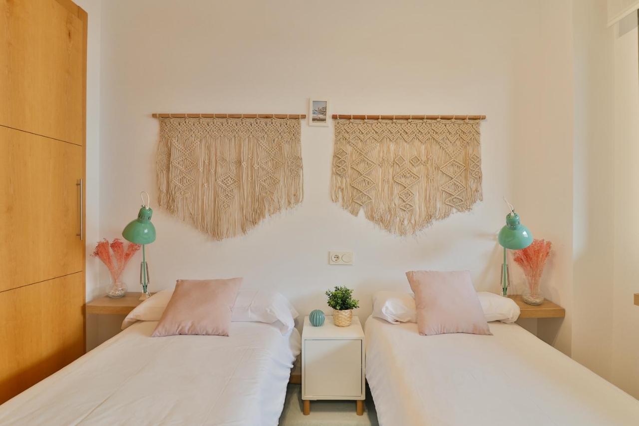 C13 Seaside Malaga With Pool And Parking Apartment Luaran gambar